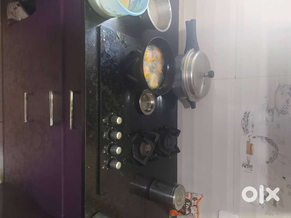 Glass 4 burner stove