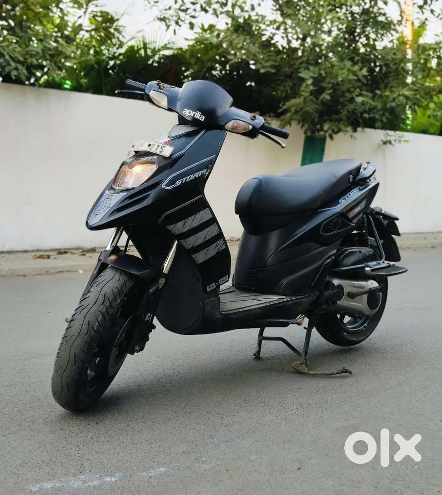 Mahadev bikes rajkot 80 feet road Laxmiwadi main road opp anand bakery