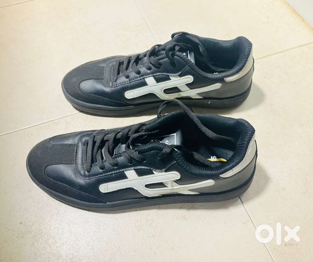 Campus Men Roar Sneaker