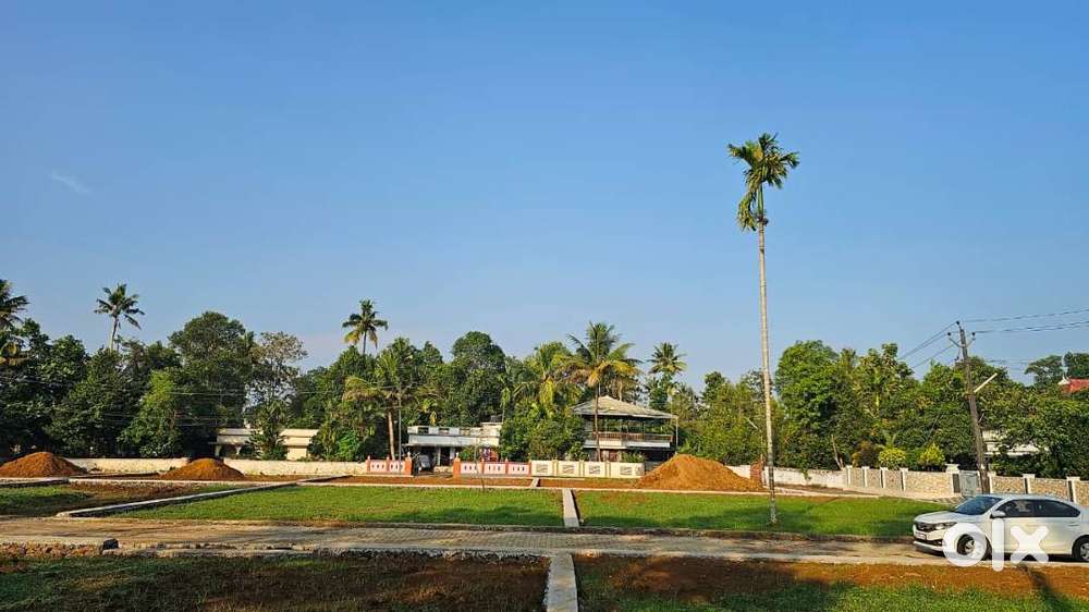 CIAL 20 Min Premium Gated Villa Plots 5–10 Cent 5L DP Free Reg Offer