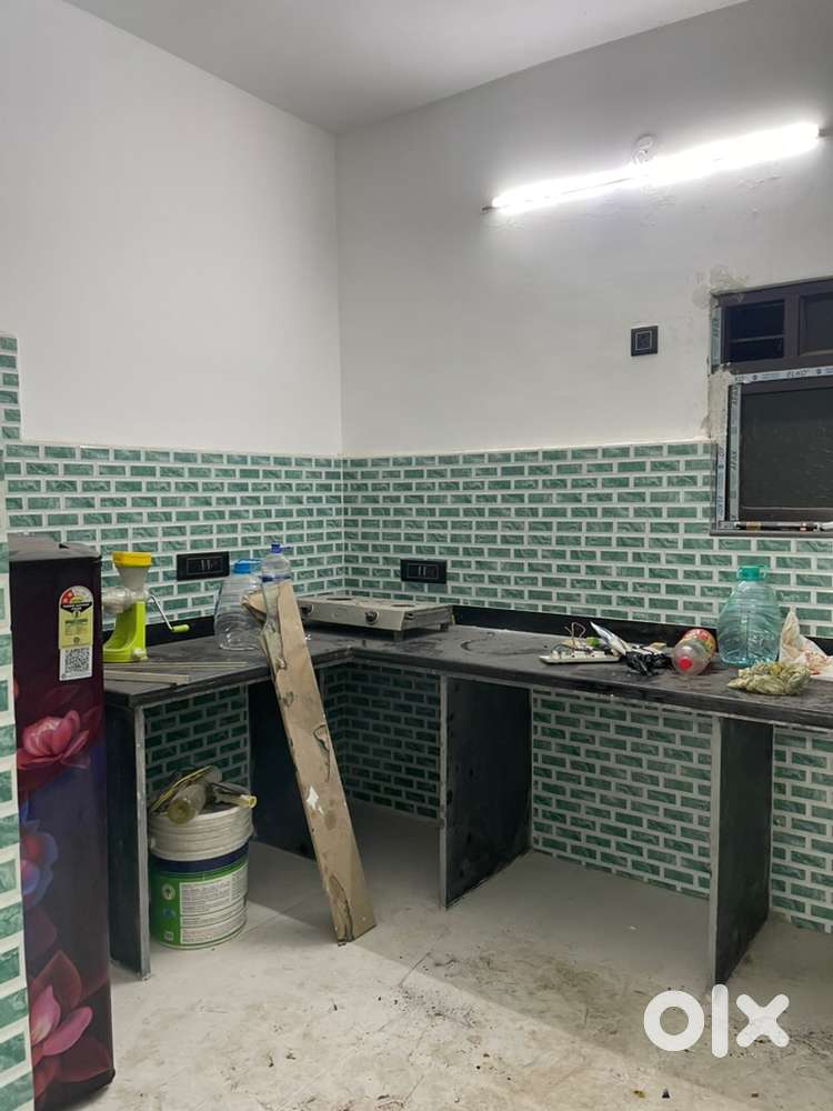 2bhk flat for rent in rai charan ghos lane near cresent school