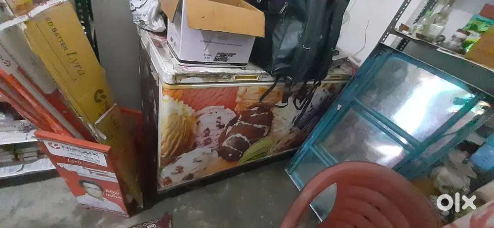 Voltas 400 liter deep freezer