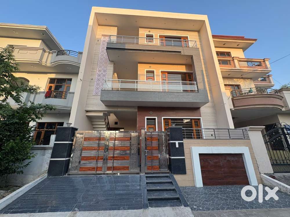 6.5 Marla House for sale in Prime Location sector-126,Model Town