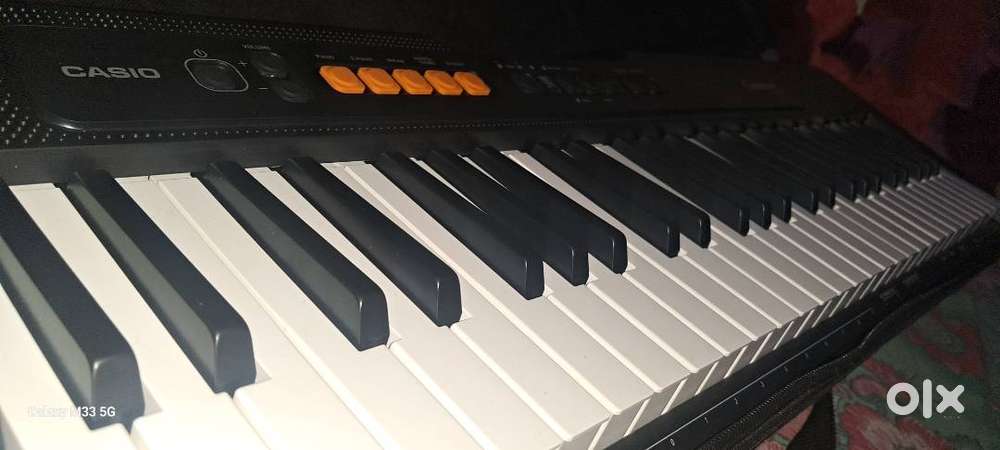 CASIO CTS100 with 300 for cover