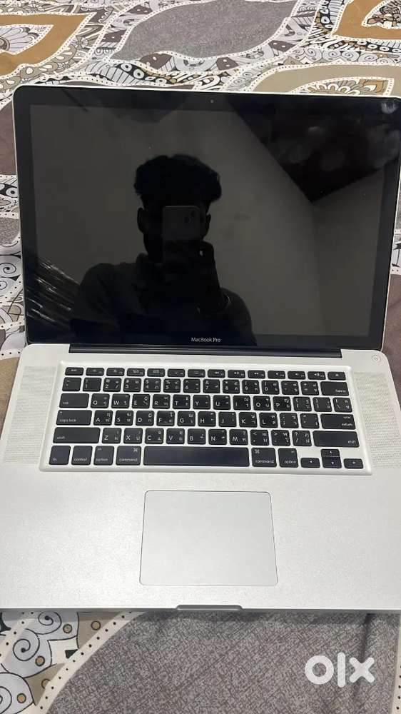 Apple Macbook Pro (15 inch, Late 2011)