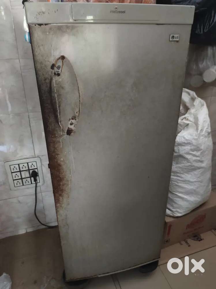 LG REFRIGERATOR