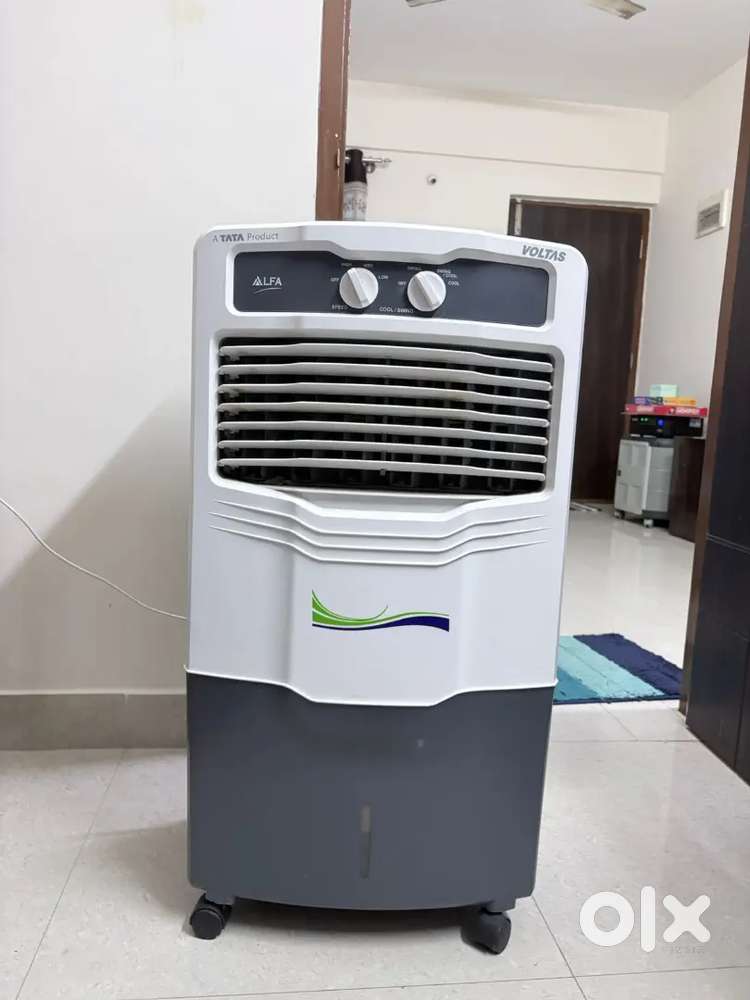 Water cooler with 28L capacity
