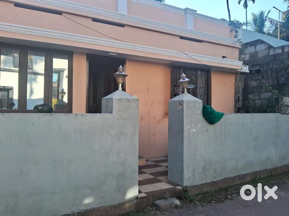 An independent house for rent @10000