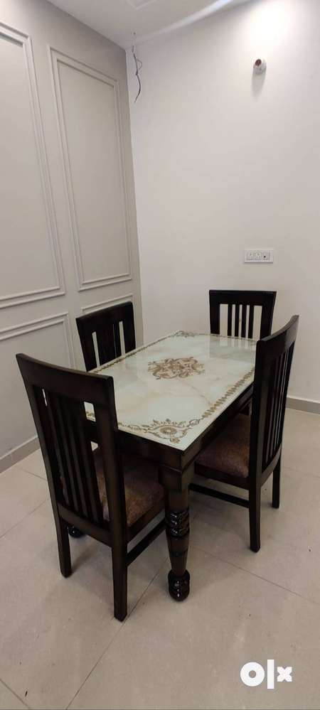 2BHk FURNISHED FLAT FOR RET SECTOR 123 ON AIRPORT ROAD