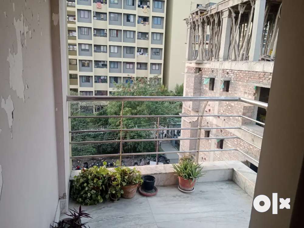 3 BHK 1700 WITH 600 SQFT FOR SALE..