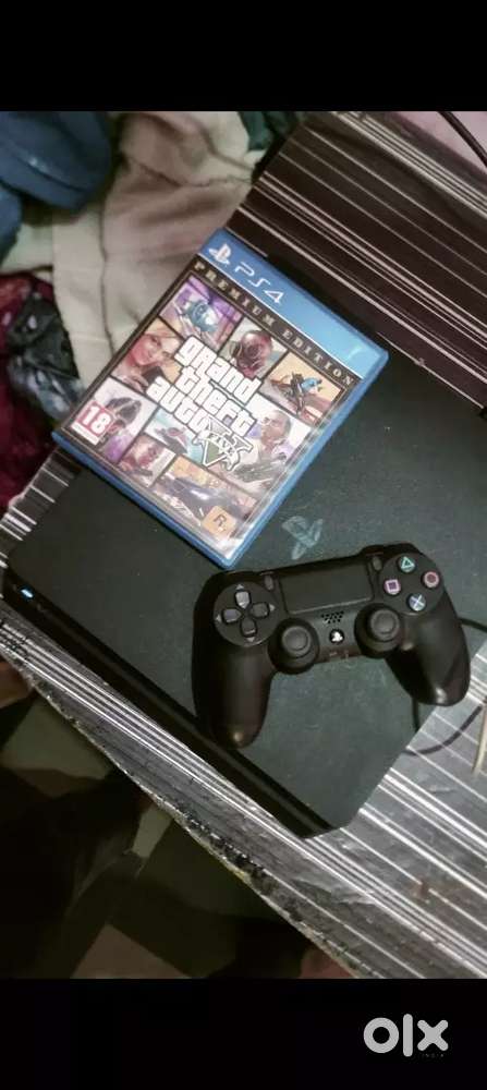 Ps4 slim game gt5