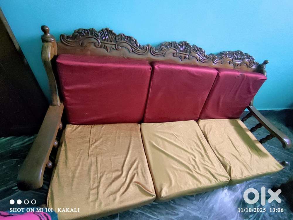 Sagun wood sofa
