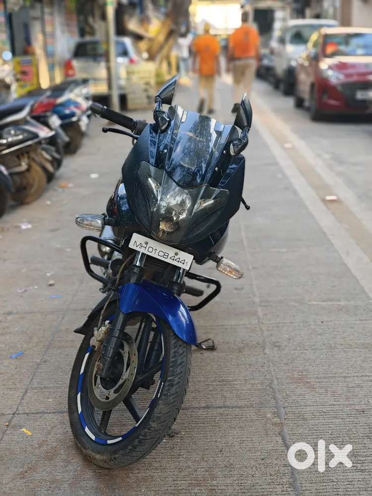 Pulsar 220