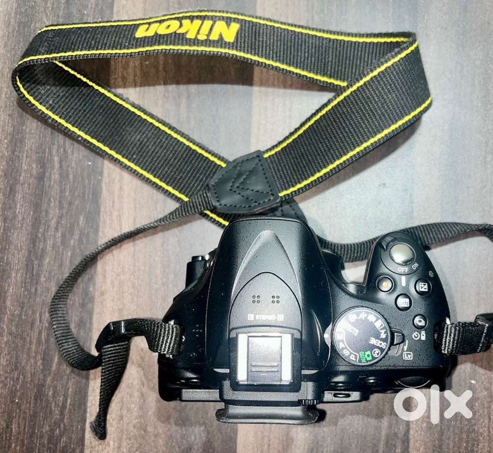 Preowned (almost like new) Nikon D5200 DSLR Camera