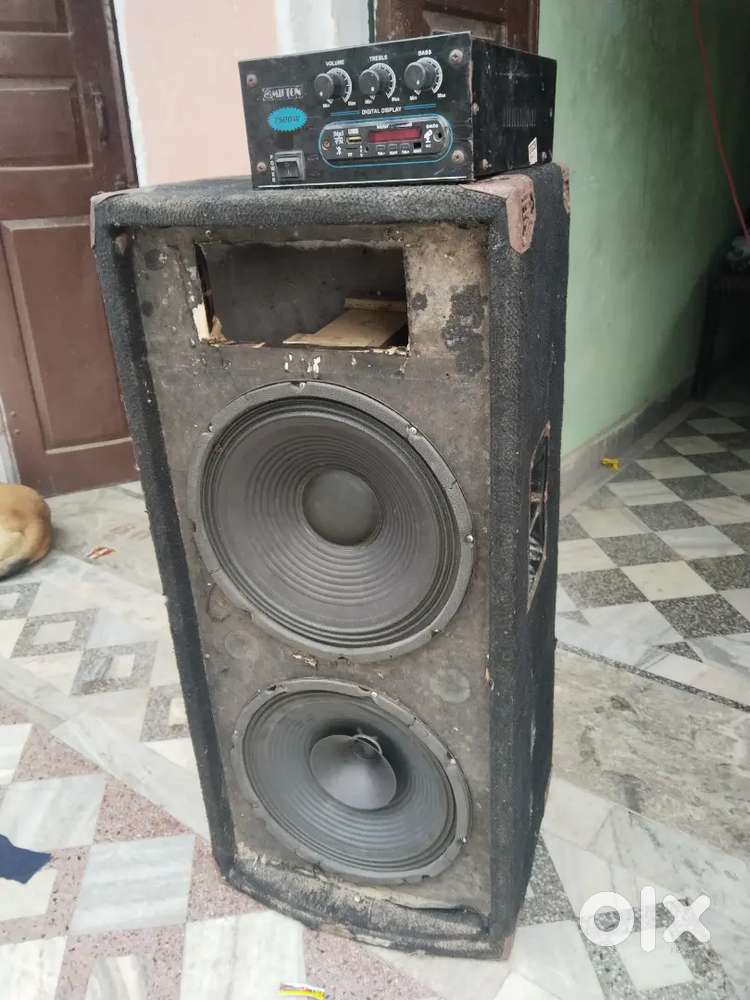 100 watt 12 inch ke 2 speaker h or ek amplifier h 400 watt ka
