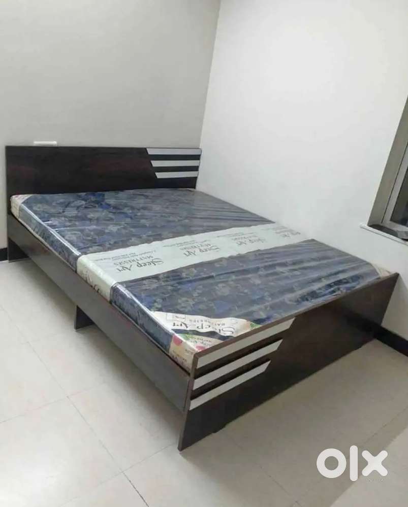 Queen size bed premium bed non Storeg bed