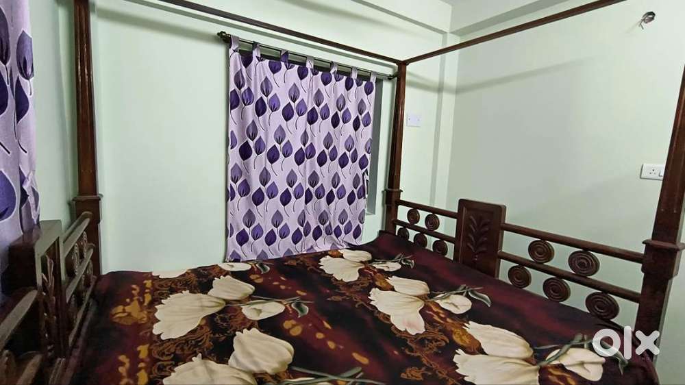 Segun Wood Bed