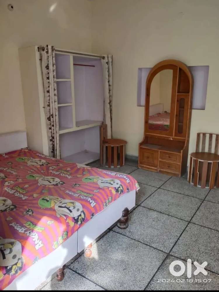Pg for boys with well furnished accomodation sepeate kitchen n bathoom