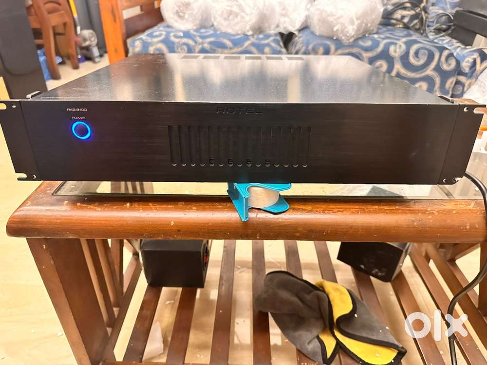 Rotel RKB8100 8 channel amp 100 x 8