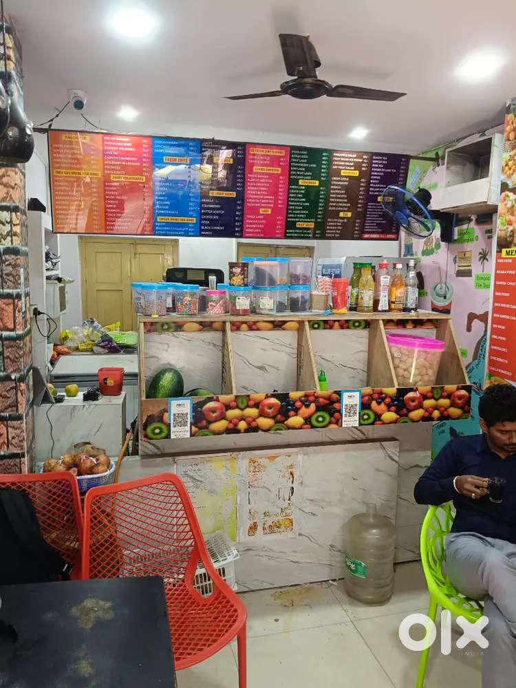 Juice shop work chayadaniki 10th studied ammayi or lady kavalanu