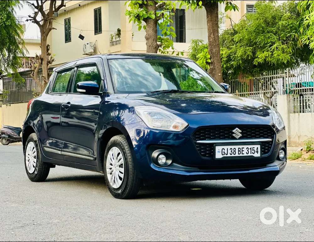 Maruti suzuki swift 

Showroom condition car 
Fully loaded features