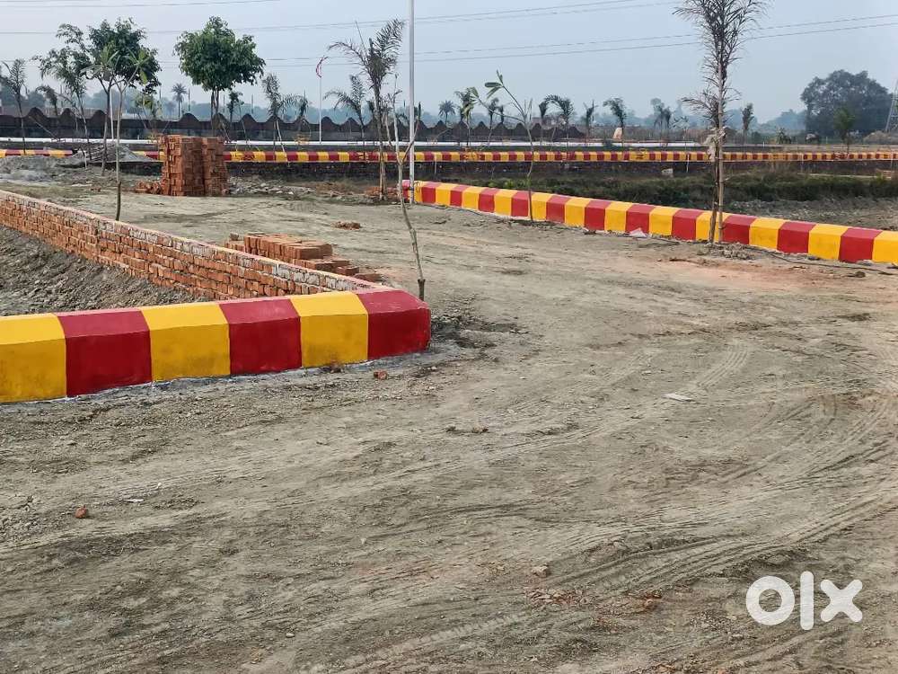 छोटे परिवार के लिए छोटा प्लॉट सुल्तानपुर रोड पर बैंक लोन के साथउपलब्ध