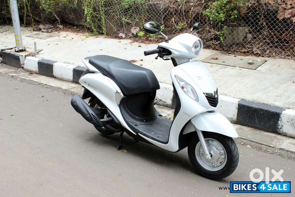 Thoda bht kaam karwana padega as body plastic hai