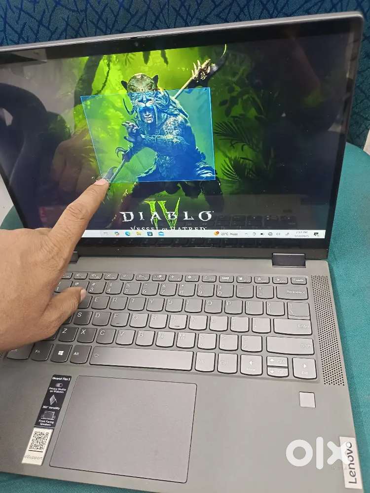 lenovo touchscreen 360 rotation ryzon 7 laptop/16GB 512GB touch screen