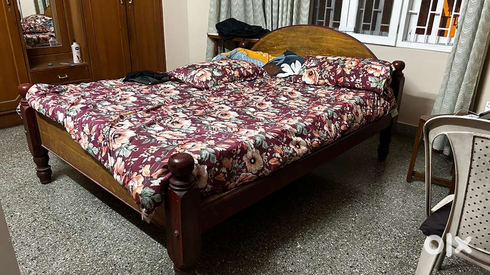 Queen size cot and mattress