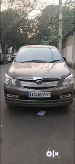 Toyota Innova 2015