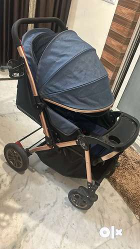 Baby pram star and Daisy branded heavy duty stoller for 0 to 5 years 40 kg ladding capacity with aut...
