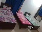 NO BROKERAGE 500+ Fully Furnished Boys PGs with meals in Noida!