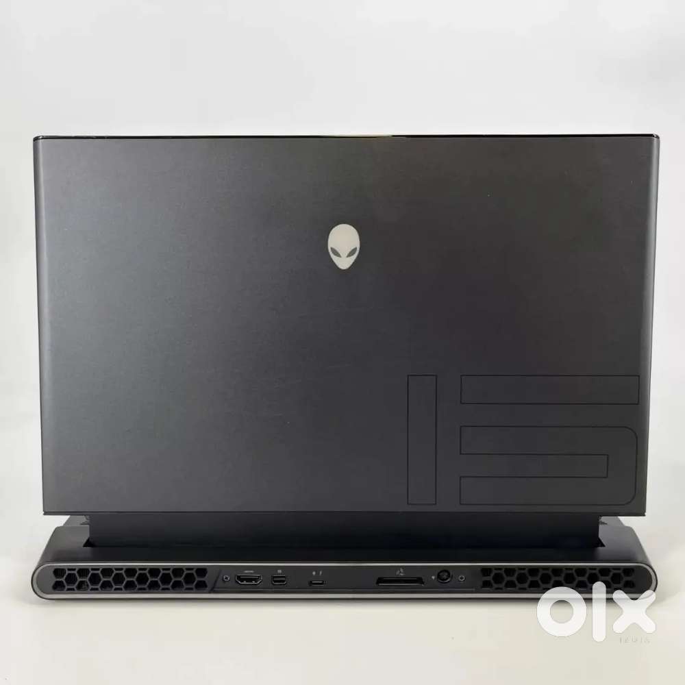 Dell Alienware m15 R3 300Hz FHD 2.6GHz i7-10750H 32GB 1TB/512GB - RTX
