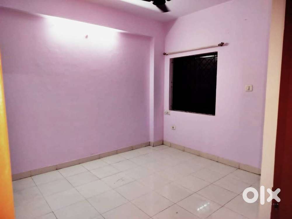 2 BHK Semi-Furnished Apartment for Lease in Ejipura – East Facing