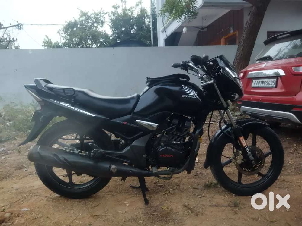 Nice good condition new tyre new horn