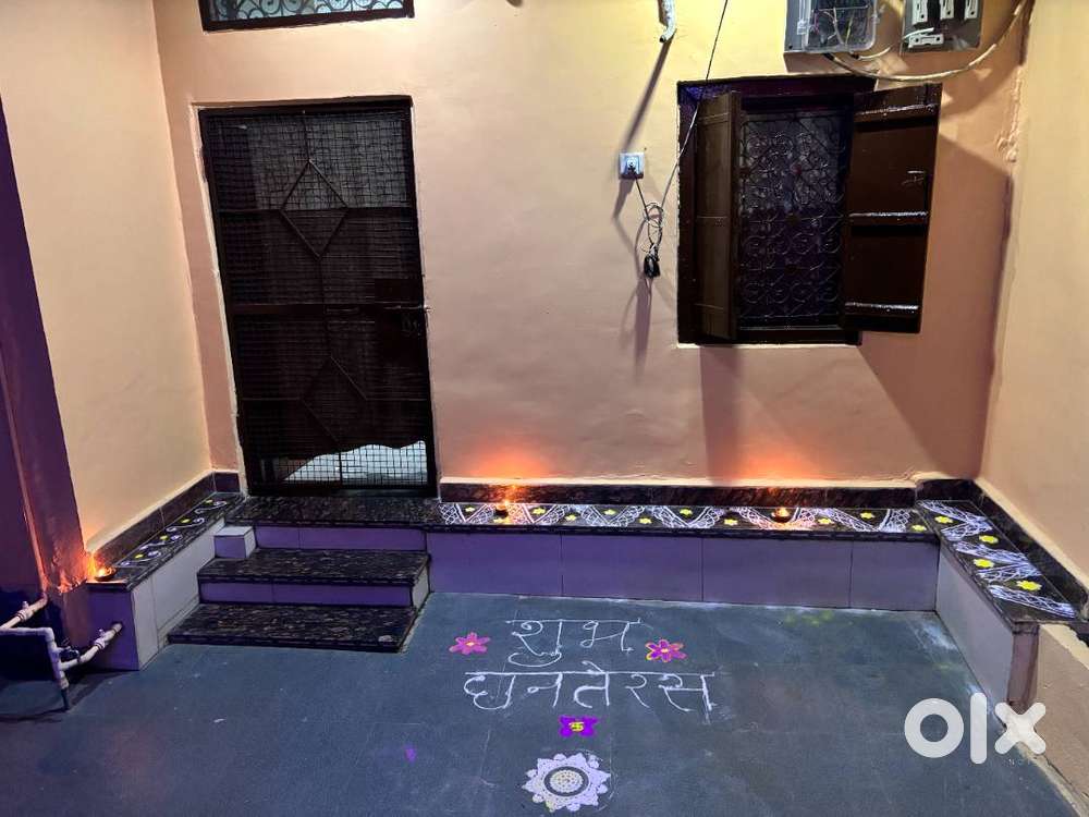 Spacious 4 BHK Home in Prime Location – Ideal for Residential or Comme