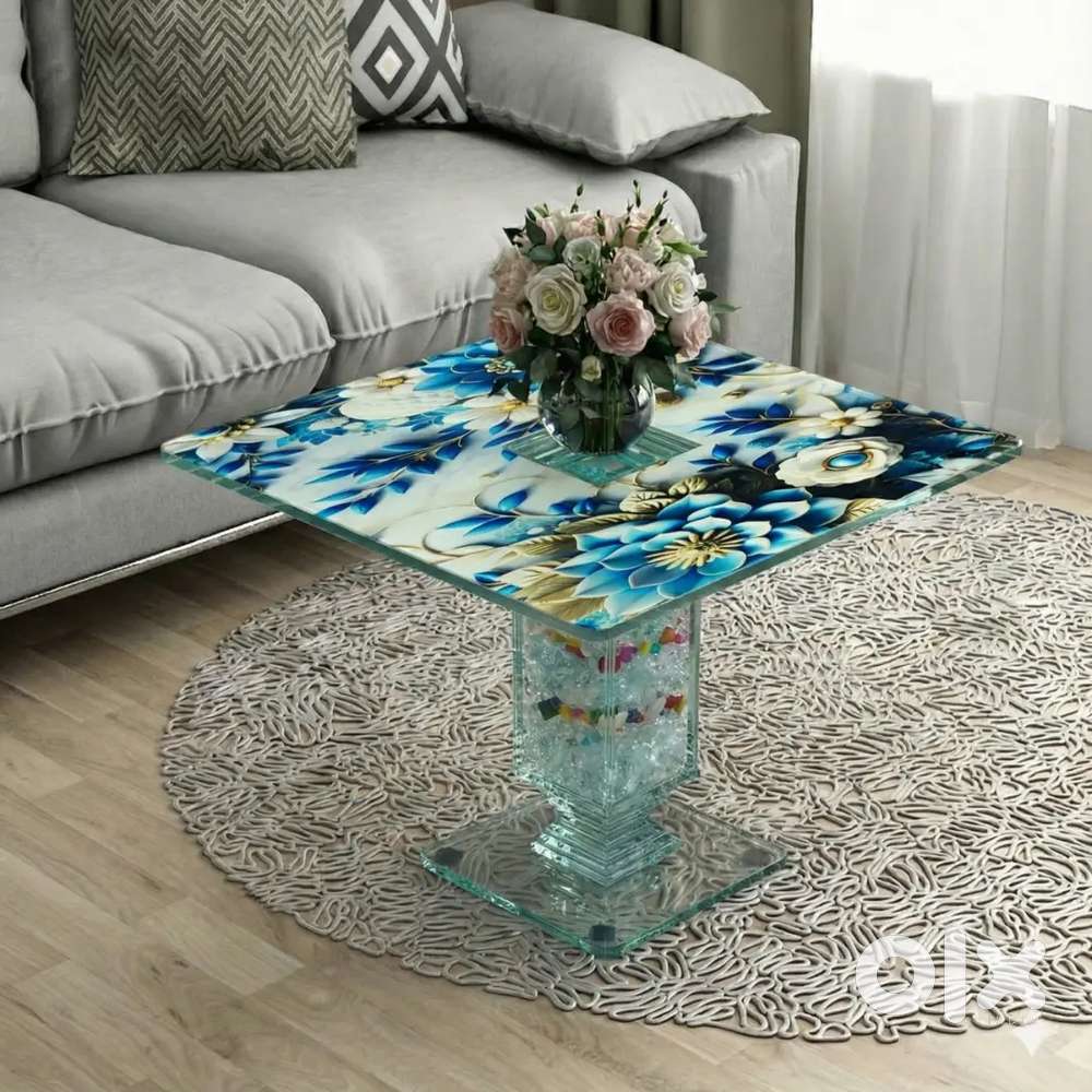 18 inch Center Glass Table Brand New