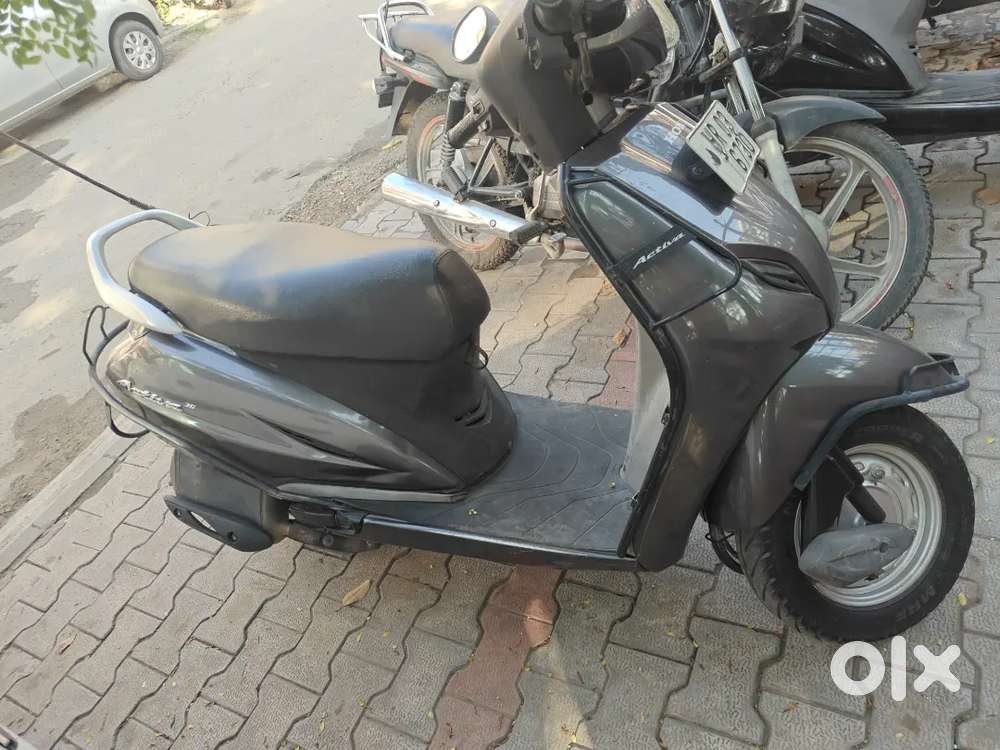 Honda Activa 3g with new tyres in extraordinary condition