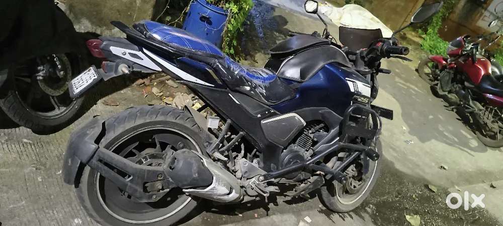 Yamaha fzs v3 125cc