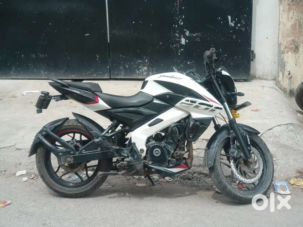 Ns 200 model 2022 best condition