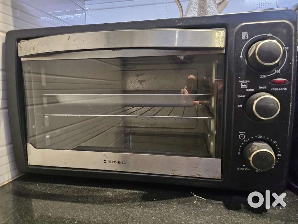 OTG Oven Big Size (28 Litres) in working condition with Cover free