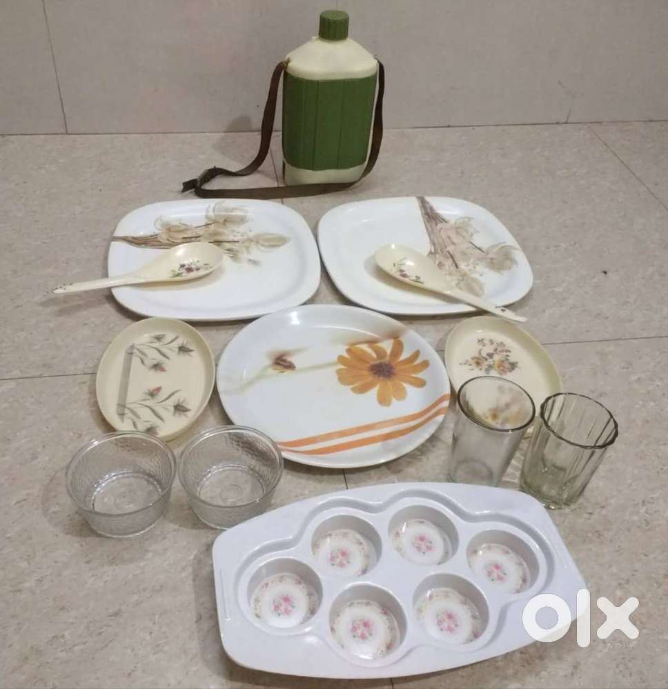 Fiber Plate, Glass with water bottle