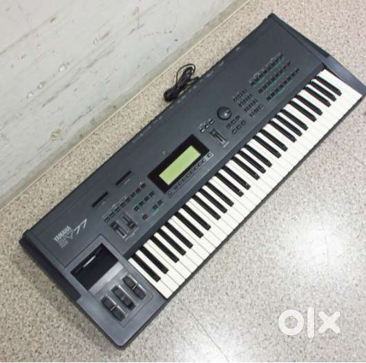 Clavier de station de travail synthétiseur Yamaha SY77 61 touches entr