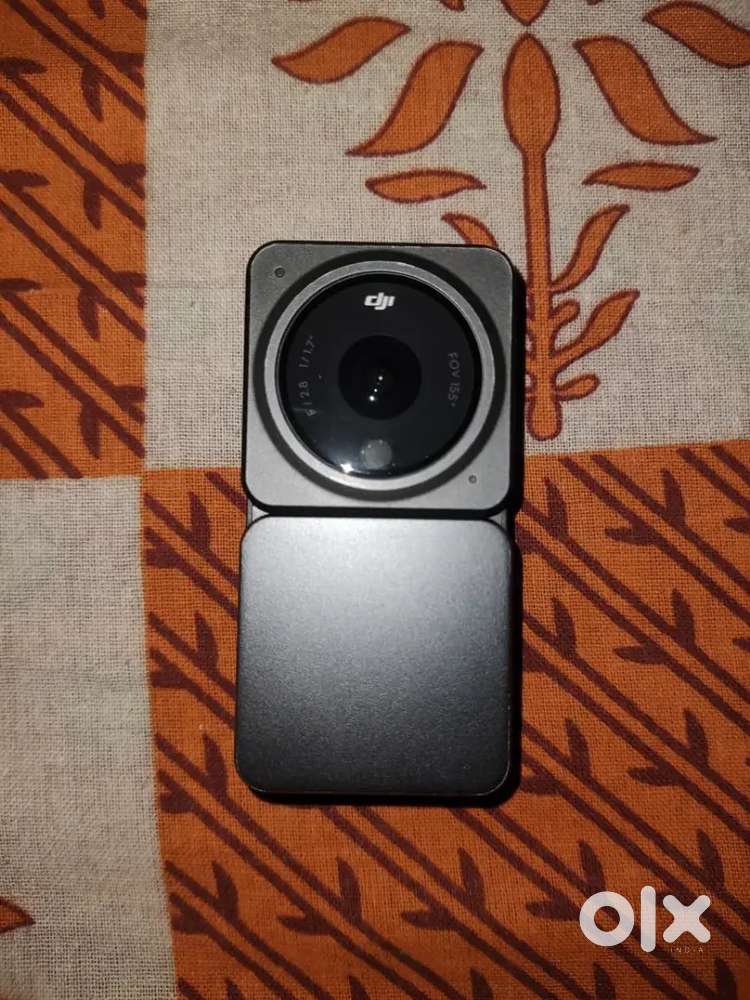 ACTION CAMERA