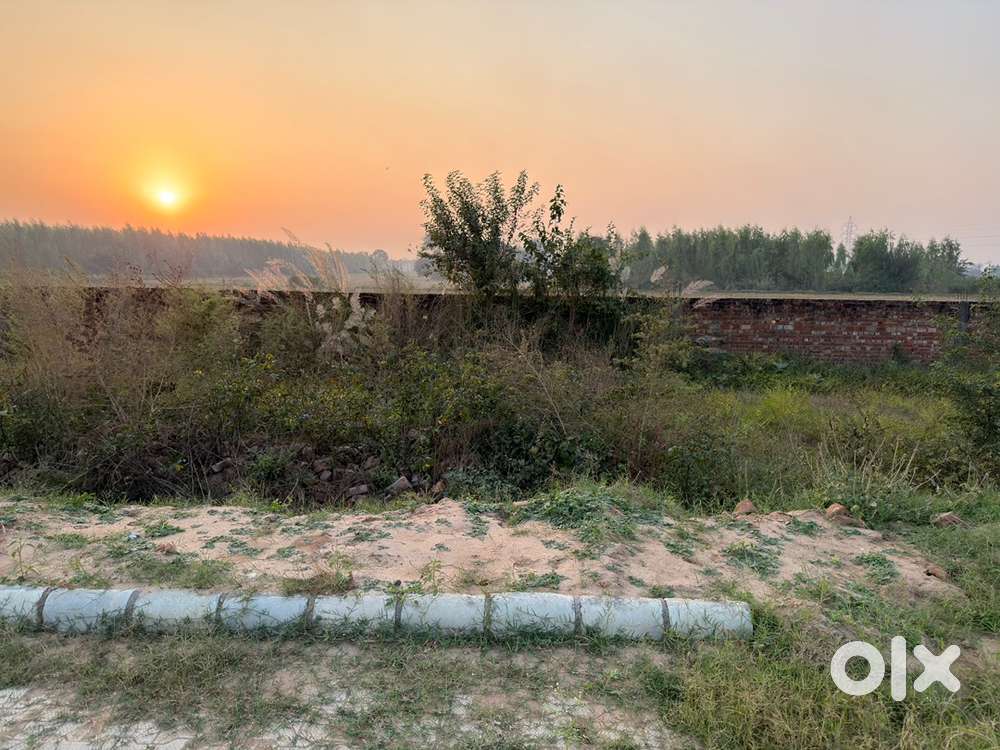 104’Gaj Plot For Sale