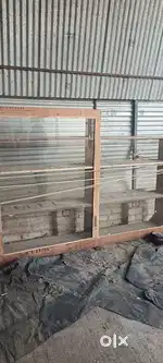 Play wood showcase with class