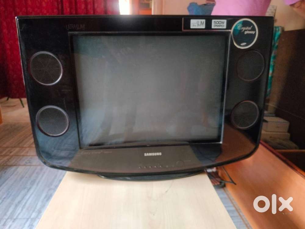 Samsung Ultra slim 24 inch color TV