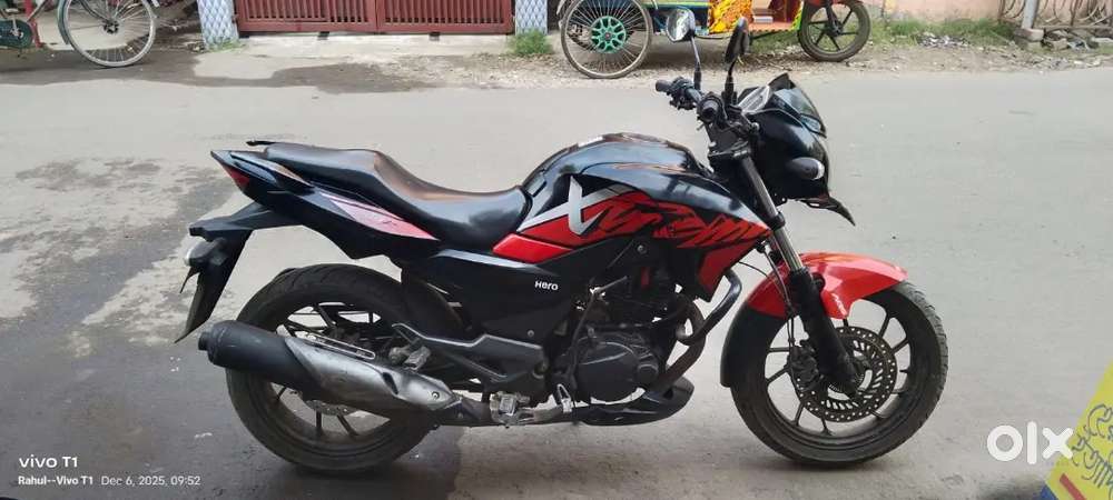 Hero Extreme 200R ABS in super condition with all papers updated.