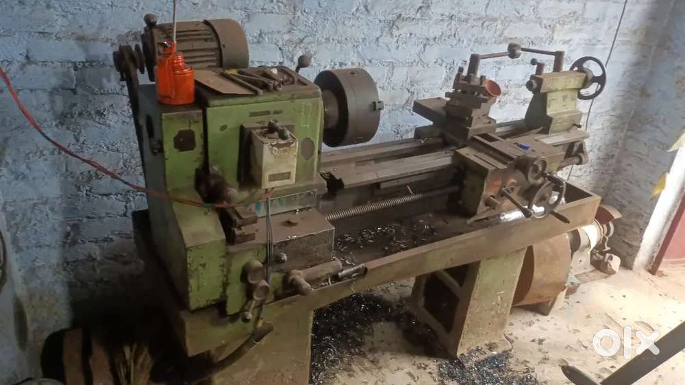 4.5 lathe machine as running and good condition