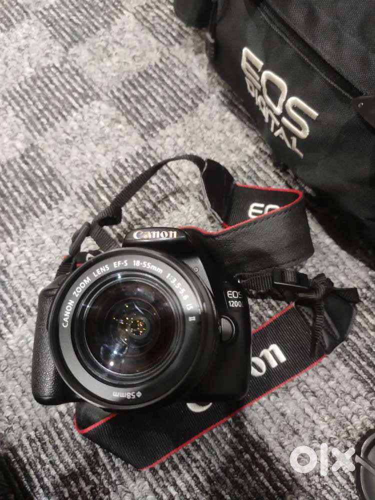 I'm selling dslr camera canon 1200D